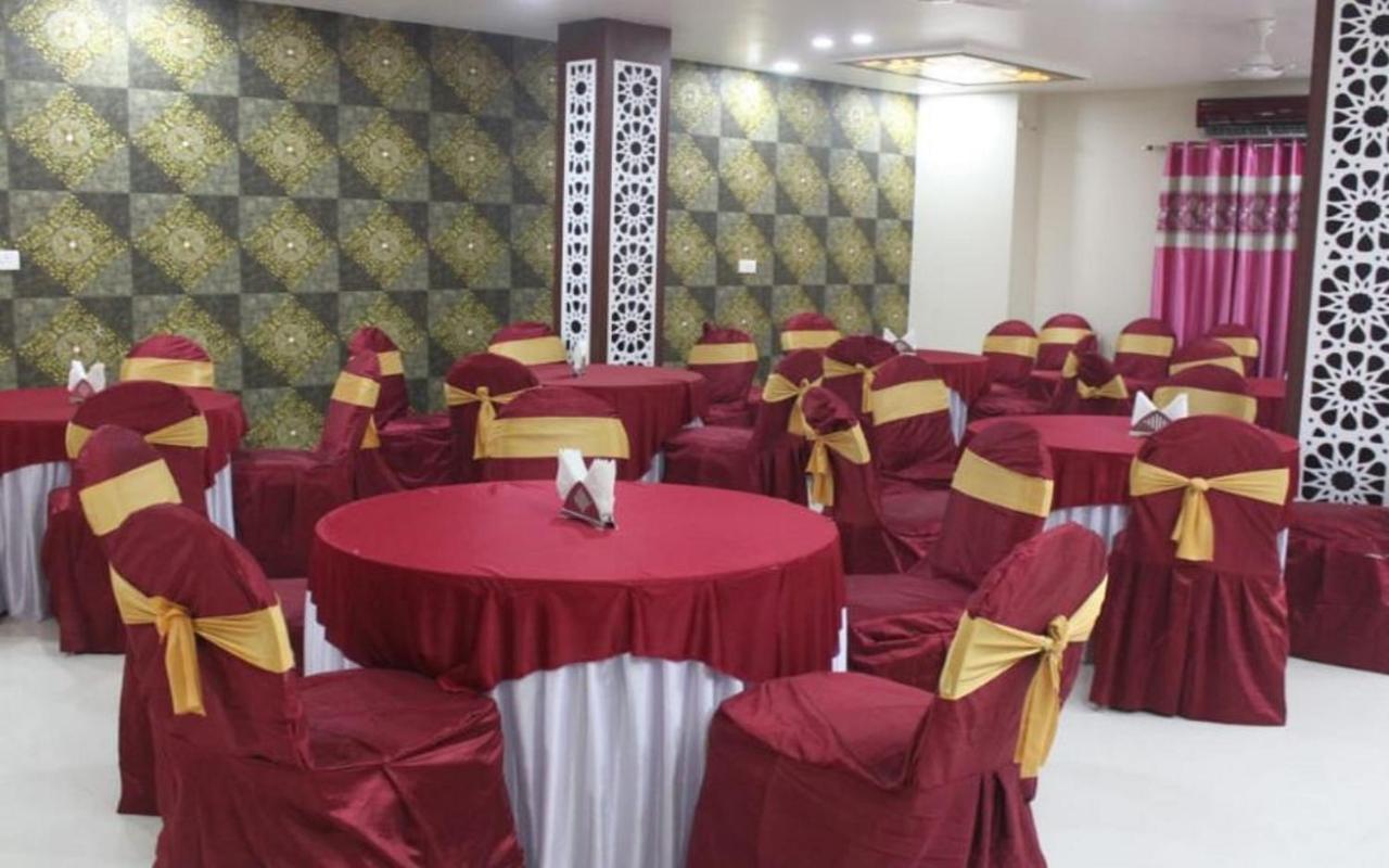 Hotel Golden Tulip Purnia Esterno foto
