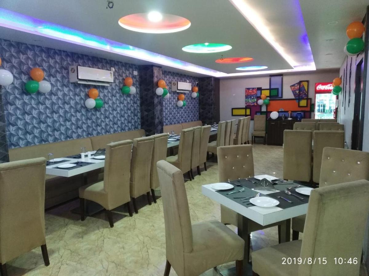 Hotel Golden Tulip Purnia Esterno foto
