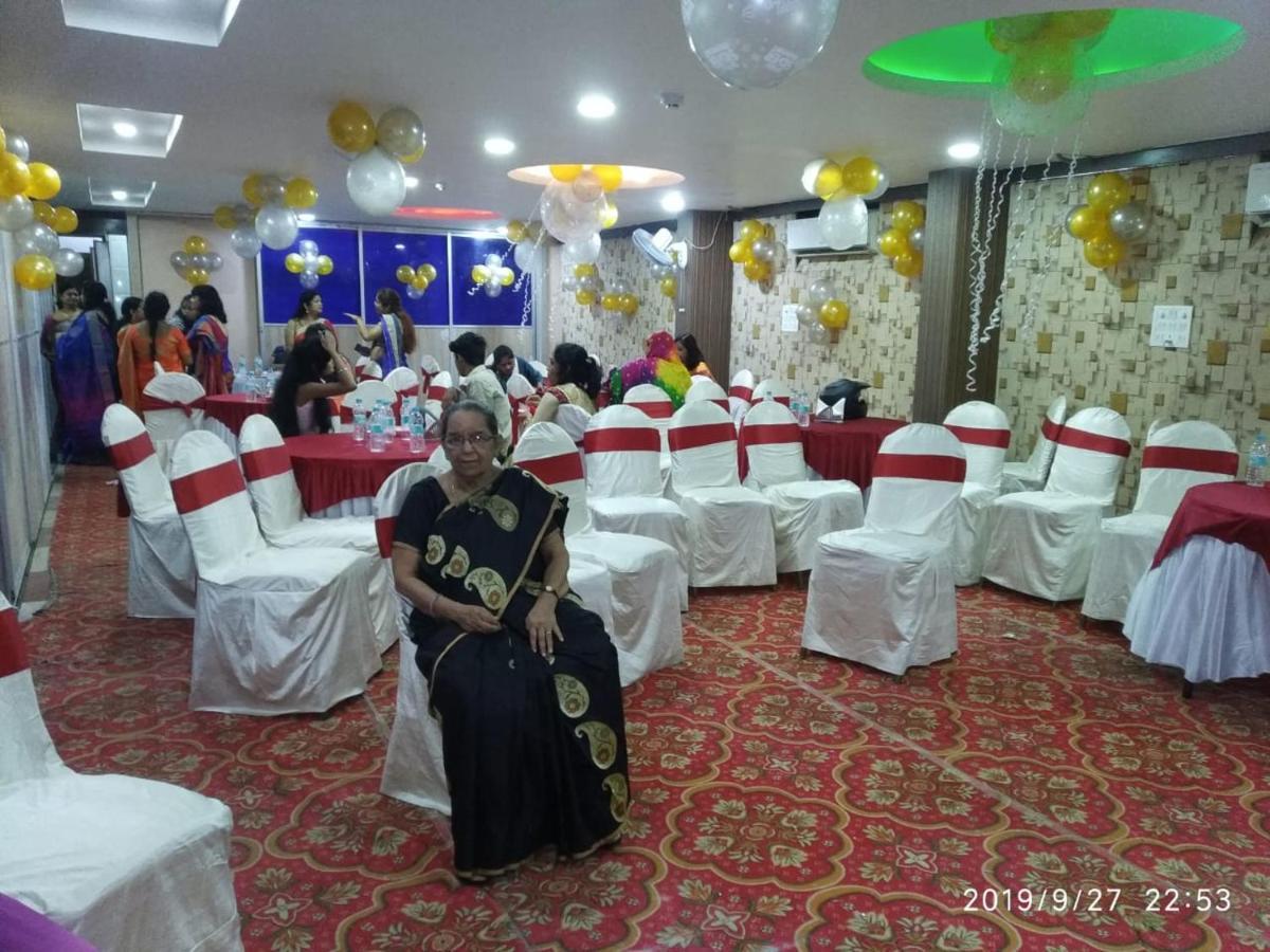 Hotel Golden Tulip Purnia Esterno foto
